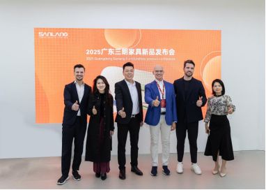 餐桌椅闪耀广州家博会创新设计摘双奖！PG麻将胡了网站入口三朗FINN系列